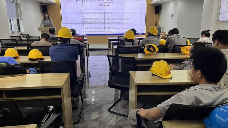 报班费用通常包括以下几部分：