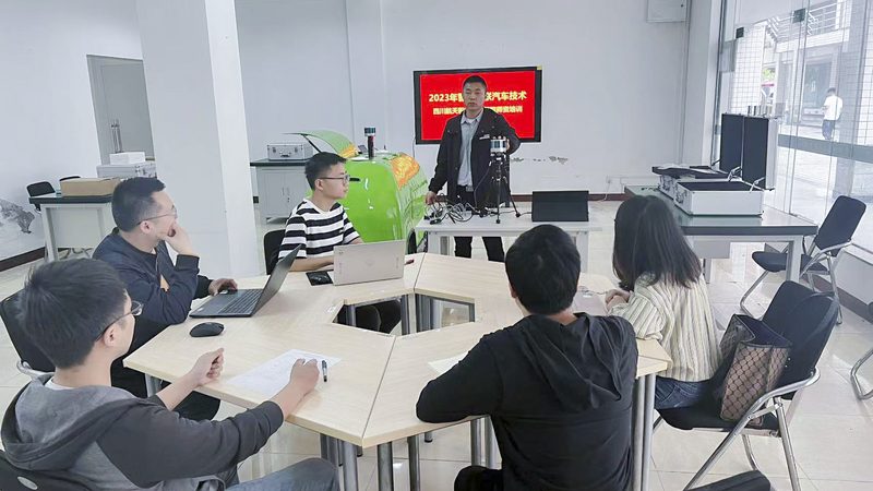 网络课程管理系统，如何选对合作伙伴？**